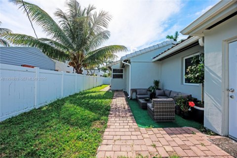 Casa en alquiler en Hollywood, Florida, 3 dormitorios, 136.75 m2 № 1993020 - foto 29