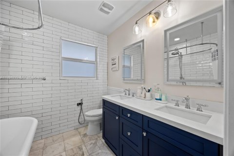 Casa en alquiler en Hollywood, Florida, 3 dormitorios, 136.75 m2 № 1993020 - foto 15