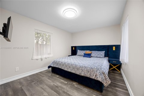 Casa en alquiler en Hollywood, Florida, 3 dormitorios, 136.75 m2 № 1993020 - foto 19