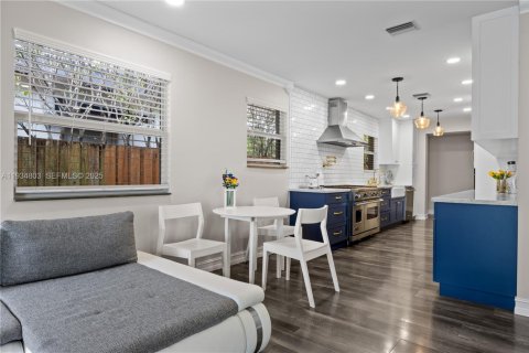 Casa en alquiler en Hollywood, Florida, 3 dormitorios, 136.75 m2 № 1993020 - foto 7