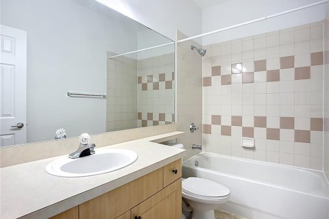 Townhouse in Bradenton, Florida 3 bedrooms, 119.1 sq.m. № 1869401 - photo 29
