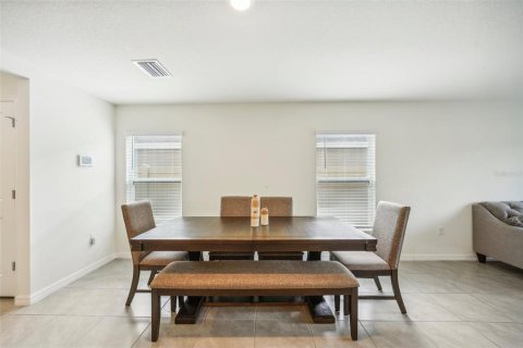 House in Riverview, Florida 5 bedrooms, 234.3 sq.m. № 2233435 - photo 7