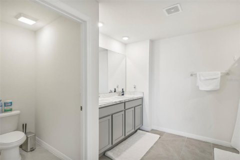 House in Riverview, Florida 5 bedrooms, 234.3 sq.m. № 2233435 - photo 6