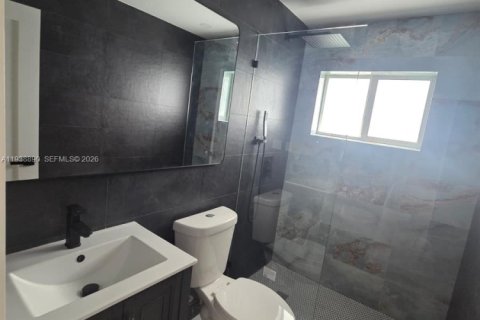 Купить виллу или дом в Маргит, Флорида 4 спальни, 125.33м2, № 2061290 - фото 11