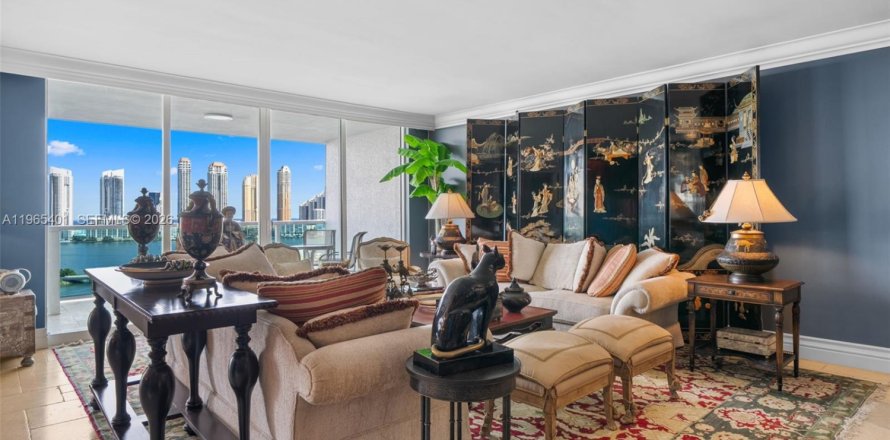 Condo à Aventura, Floride, 2 chambres № 2081205