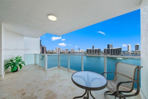 Copropriété à vendre à Aventura, Floride: 2 chambres, 275.92 m2 № 2081205 - photo 24
