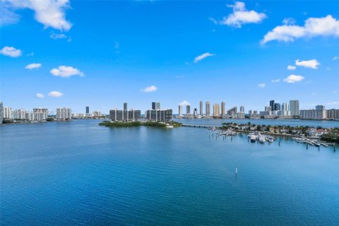Copropriété à vendre à Aventura, Floride: 2 chambres, 275.92 m2 № 2081205 - photo 27