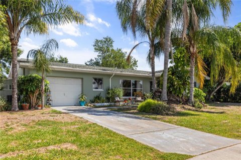 Villa ou maison à vendre à Clearwater, Floride: 3 chambres, 149.85 m2 № 2137505 - photo 3