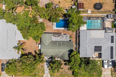 Casa en venta en Clearwater, Florida, 3 dormitorios, 149.85 m2 № 2137505 - foto 1