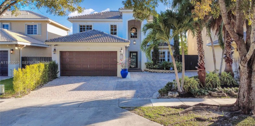 Дом в Катлер-Бей, Флорида 3 спальни, 197.7м2 № 2009057