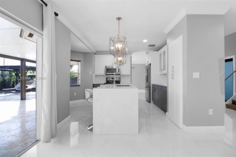 Купить виллу или дом в Катлер-Бей, Флорида 3 спальни, 197.7м2, № 2009057 - фото 11