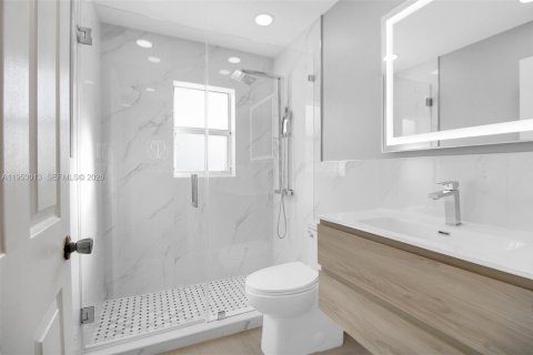 Купить виллу или дом в Катлер-Бей, Флорида 3 спальни, 197.7м2, № 2009057 - фото 29