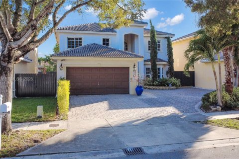 Купить виллу или дом в Катлер-Бей, Флорида 3 спальни, 197.7м2, № 2009057 - фото 2