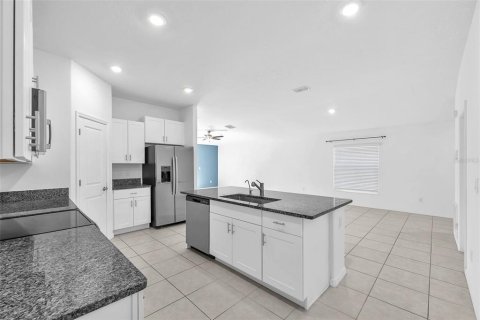 House in Wimauma, Florida 4 bedrooms, 171.03 sq.m. № 1869833 - photo 13