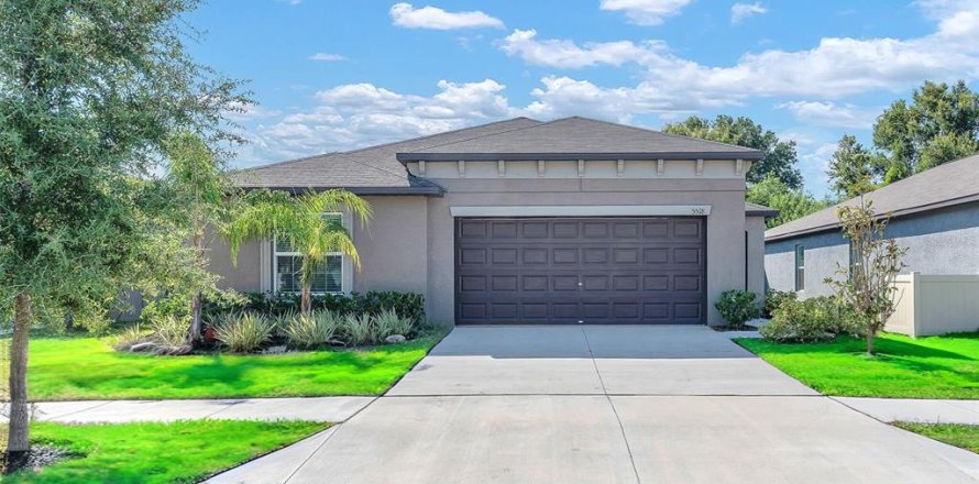 House in Wimauma, Florida 4 bedrooms, 171.03 sq.m. № 1869833