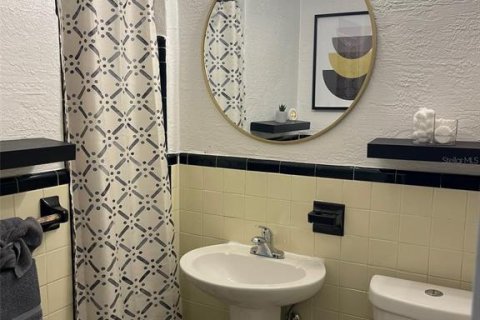 Hôtel, hôtellerie à vendre à Daytona Beach, Floride: 235.97 m2 № 2097505 - photo 10