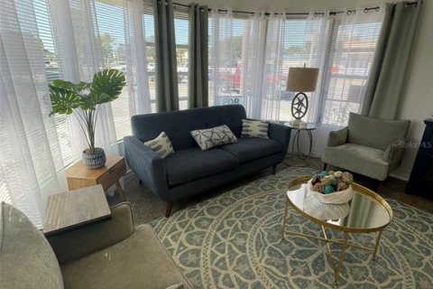 Hôtel, hôtellerie à vendre à Daytona Beach, Floride: 235.97 m2 № 2097505 - photo 2