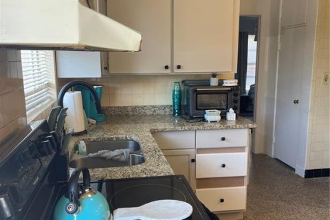 Hôtel, hôtellerie à vendre à Daytona Beach, Floride: 235.97 m2 № 2097505 - photo 6