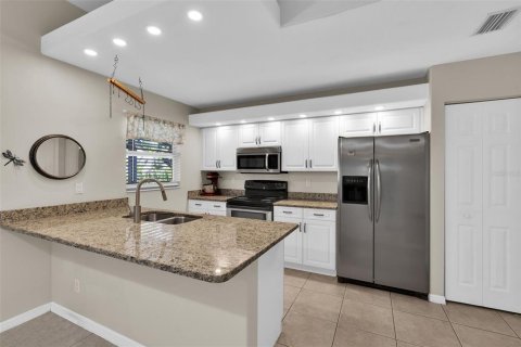 Villa ou maison à vendre à Palmetto, Floride: 3 chambres, 109.62 m2 № 2413521 - photo 12