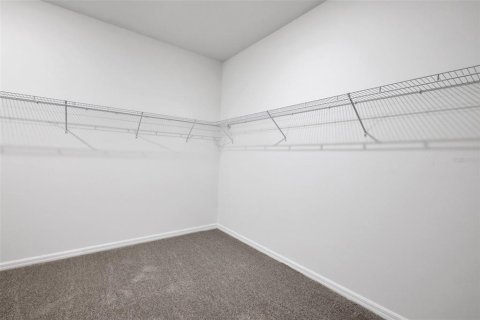 House in ANGELINE in Land O' Lakes, Florida 3 bedrooms, 252.97 sq.m. № 2152377 - photo 9