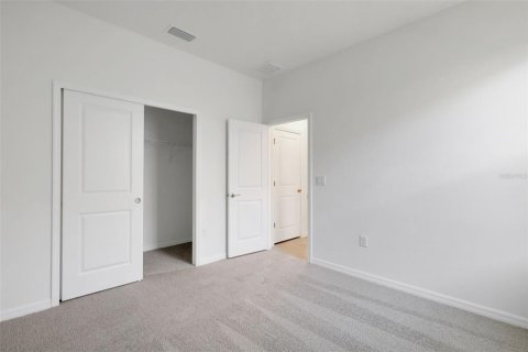 House in ANGELINE in Land O' Lakes, Florida 3 bedrooms, 252.97 sq.m. № 2152377 - photo 23
