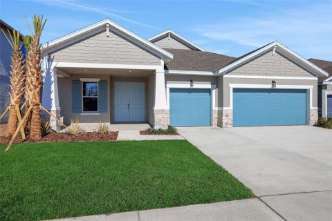 House in ANGELINE in Land O' Lakes, Florida 3 bedrooms, 252.97 sq.m. № 2152377