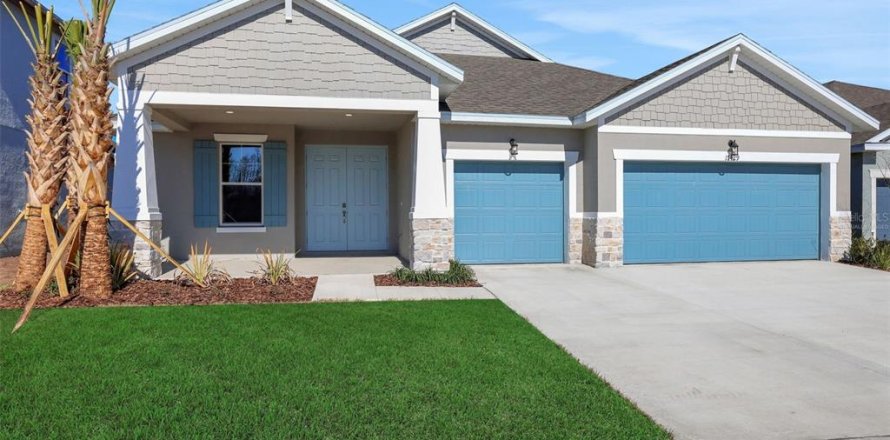 House in ANGELINE in Land O' Lakes, Florida 3 bedrooms, 252.97 sq.m. № 2152377