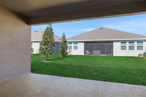 House in ANGELINE in Land O' Lakes, Florida 3 bedrooms, 252.97 sq.m. № 2152377 - photo 8