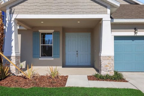 House in ANGELINE in Land O' Lakes, Florida 3 bedrooms, 252.97 sq.m. № 2152377 - photo 4