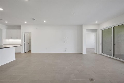 House in ANGELINE in Land O' Lakes, Florida 3 bedrooms, 252.97 sq.m. № 2152377 - photo 21