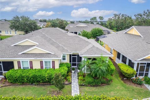 House in Apollo Beach, Florida 3 bedrooms, 155.24 sq.m. № 1910968 - photo 1