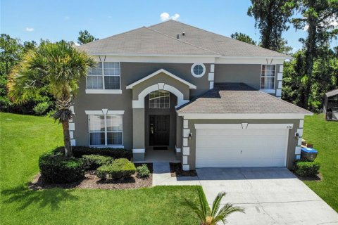 Villa ou maison à louer à Kissimmee, Floride: 7 chambres, 272.58 m2 № 1651574 - photo 1