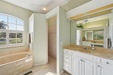 House in Venice, Florida 3 bedrooms, 208.47 sq.m. № 2200337 - photo 25