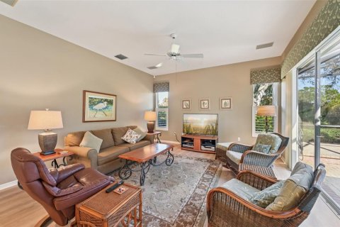 House in Venice, Florida 3 bedrooms, 208.47 sq.m. № 2200337 - photo 5