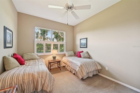 House in Venice, Florida 3 bedrooms, 208.47 sq.m. № 2200337 - photo 28