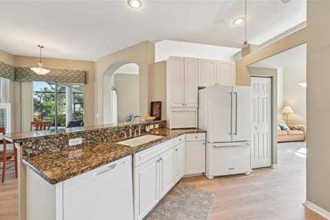 House in Venice, Florida 3 bedrooms, 208.47 sq.m. № 2200337 - photo 16