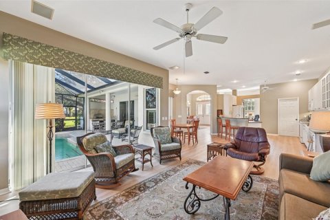House in Venice, Florida 3 bedrooms, 208.47 sq.m. № 2200337 - photo 7