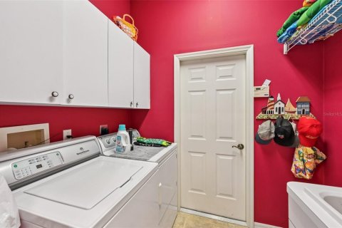 House in Venice, Florida 3 bedrooms, 208.47 sq.m. № 2200337 - photo 26
