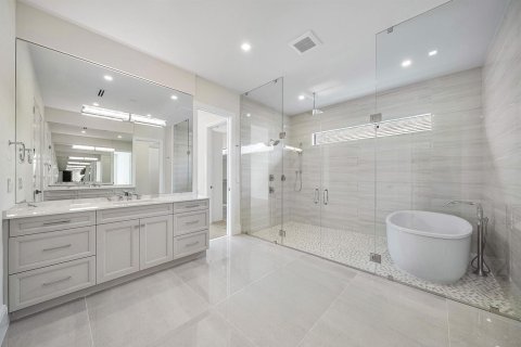 House in Boynton Beach, Florida 4 bedrooms, 362.97 sq.m. № 2378657 - photo 27