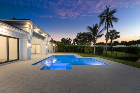 House in Boynton Beach, Florida 4 bedrooms, 362.97 sq.m. № 2378657 - photo 6