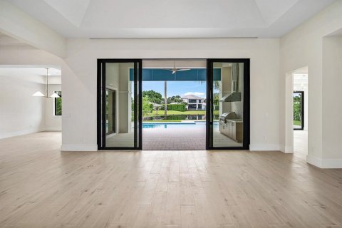 House in Boynton Beach, Florida 4 bedrooms, 362.97 sq.m. № 2378657 - photo 11