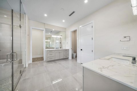 House in Boynton Beach, Florida 4 bedrooms, 362.97 sq.m. № 2378657 - photo 26