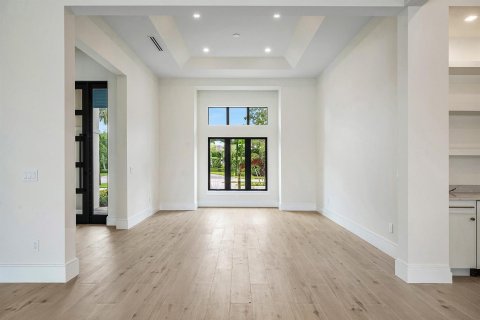 House in Boynton Beach, Florida 4 bedrooms, 362.97 sq.m. № 2378657 - photo 13