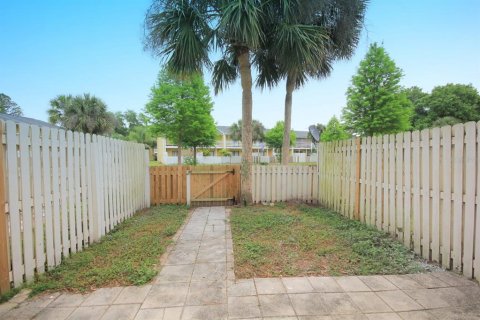 Townhouse in Land O' Lakes, Florida 2 bedrooms, 95.88 sq.m. № 1903357 - photo 20