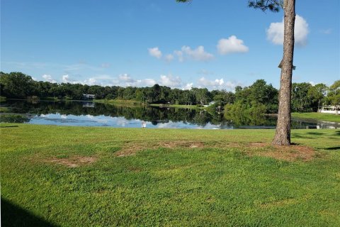 Townhouse in Land O' Lakes, Florida 2 bedrooms, 95.88 sq.m. № 1903357 - photo 10