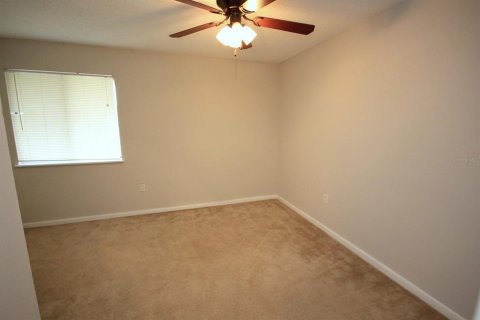 Townhouse in Land O' Lakes, Florida 2 bedrooms, 95.88 sq.m. № 1903357 - photo 8