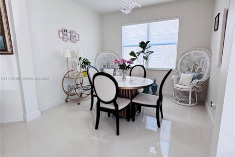 Villa ou maison à vendre à Port St. Lucie, Floride: 3 chambres, 140.56 m2 № 2005658 - photo 5