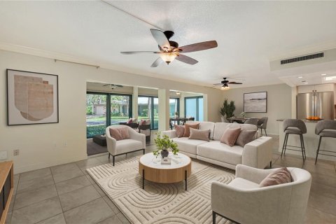 Copropriété à vendre à Sarasota, Floride: 2 chambres, 118.08 m2 № 2128835 - photo 13