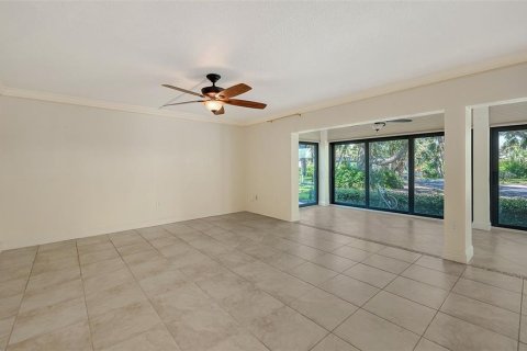 Copropriété à vendre à Sarasota, Floride: 2 chambres, 118.08 m2 № 2128835 - photo 9