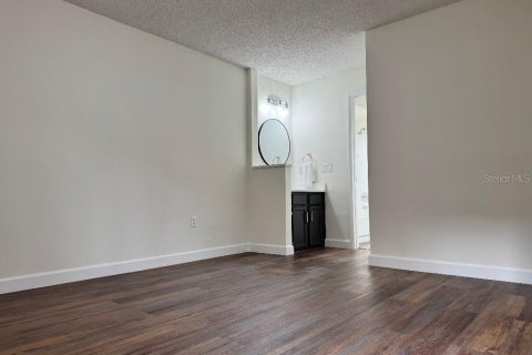 Condo in Orlando, Florida, 2 bedrooms  № 1808765 - photo 10